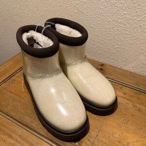 Koolaburra clear waterproof sherpa lined miniboots